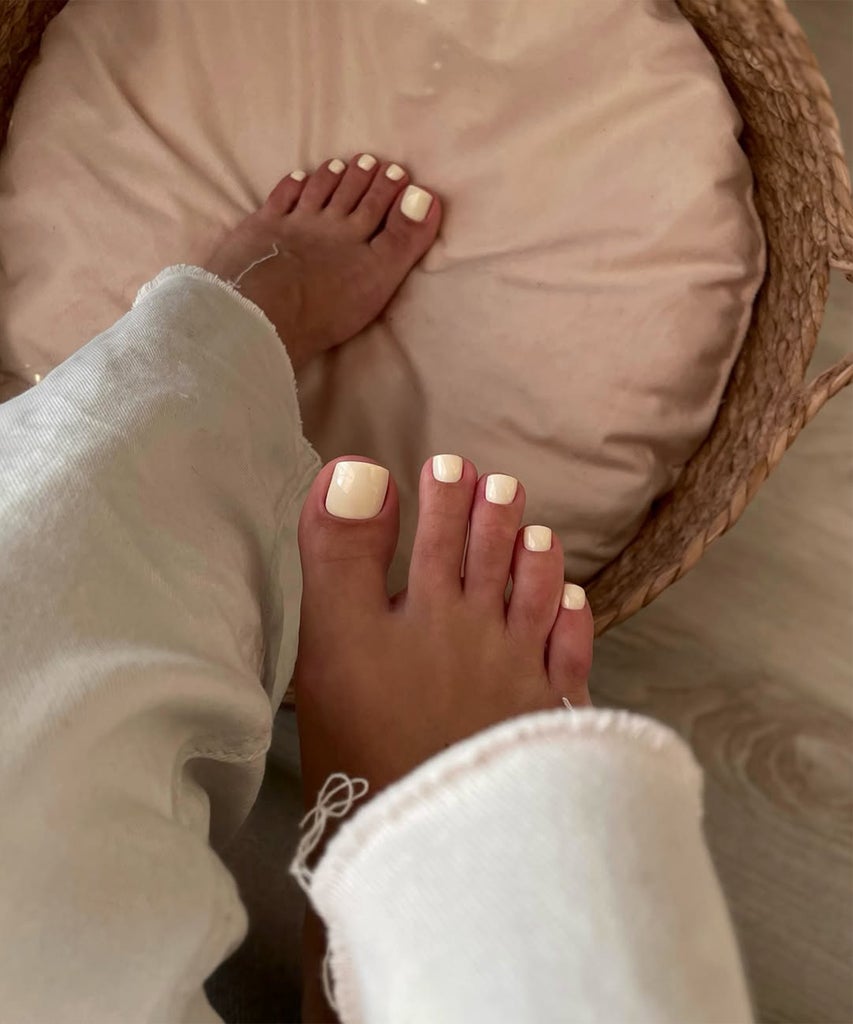 Summer’s 9 Hottest Pedicure Colors Are Surprisingly Versatile